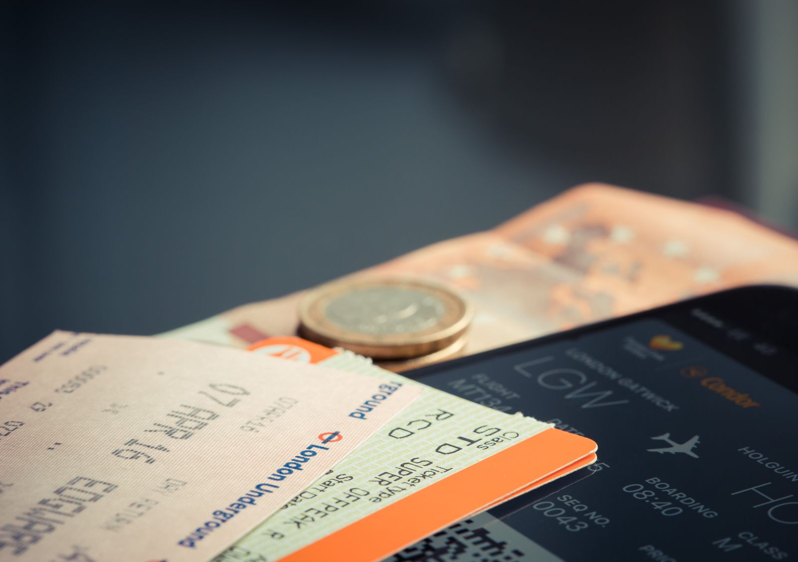 One-Way vs. Round-Trip: How to Choose When Booking a Flight