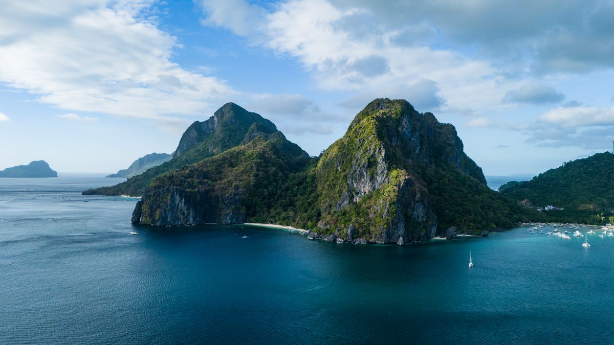 How to Book a Flight to the Philippines