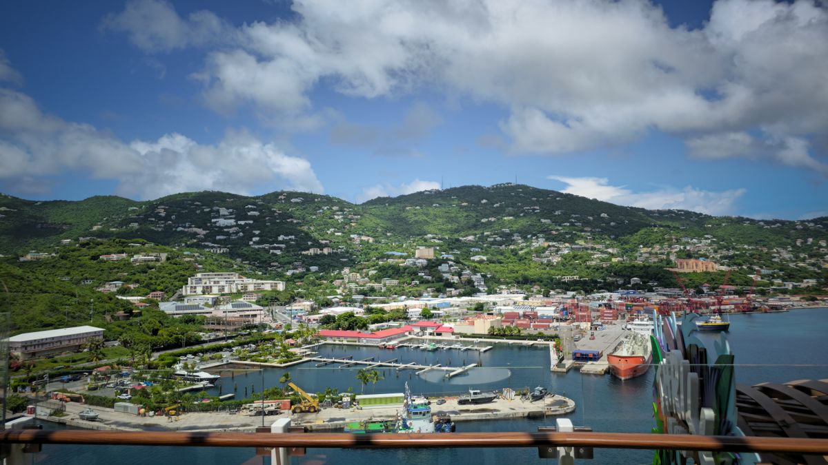 How to Book a Flight to the US Virgin Islands